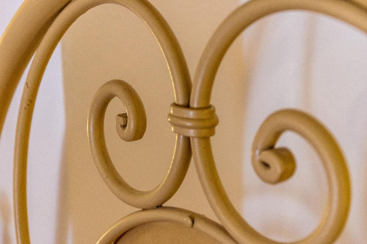 مونتيسكاليوزو Palmadom - B&B And Original Experiences المظهر الخارجي الصورة
